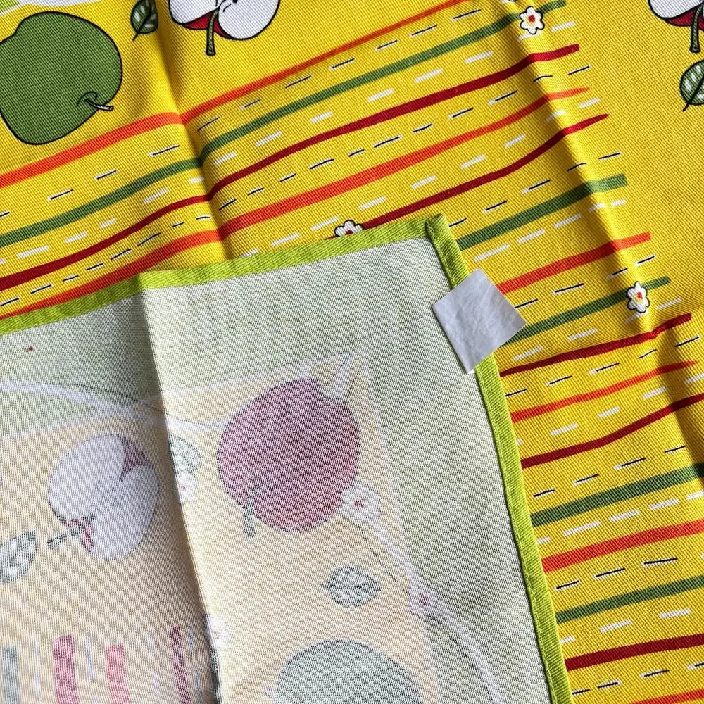 Made in Portugal Novelty Table Topper Tablecloth 27